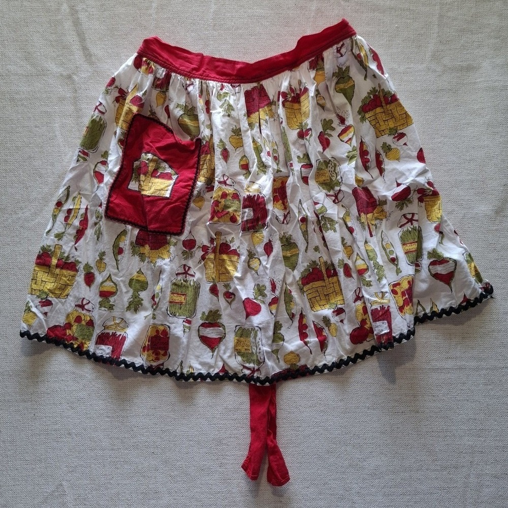 VINTAGE Handmade Half‎ Apron Novelty Print Cottagecore Retro Homestead 60s 70s